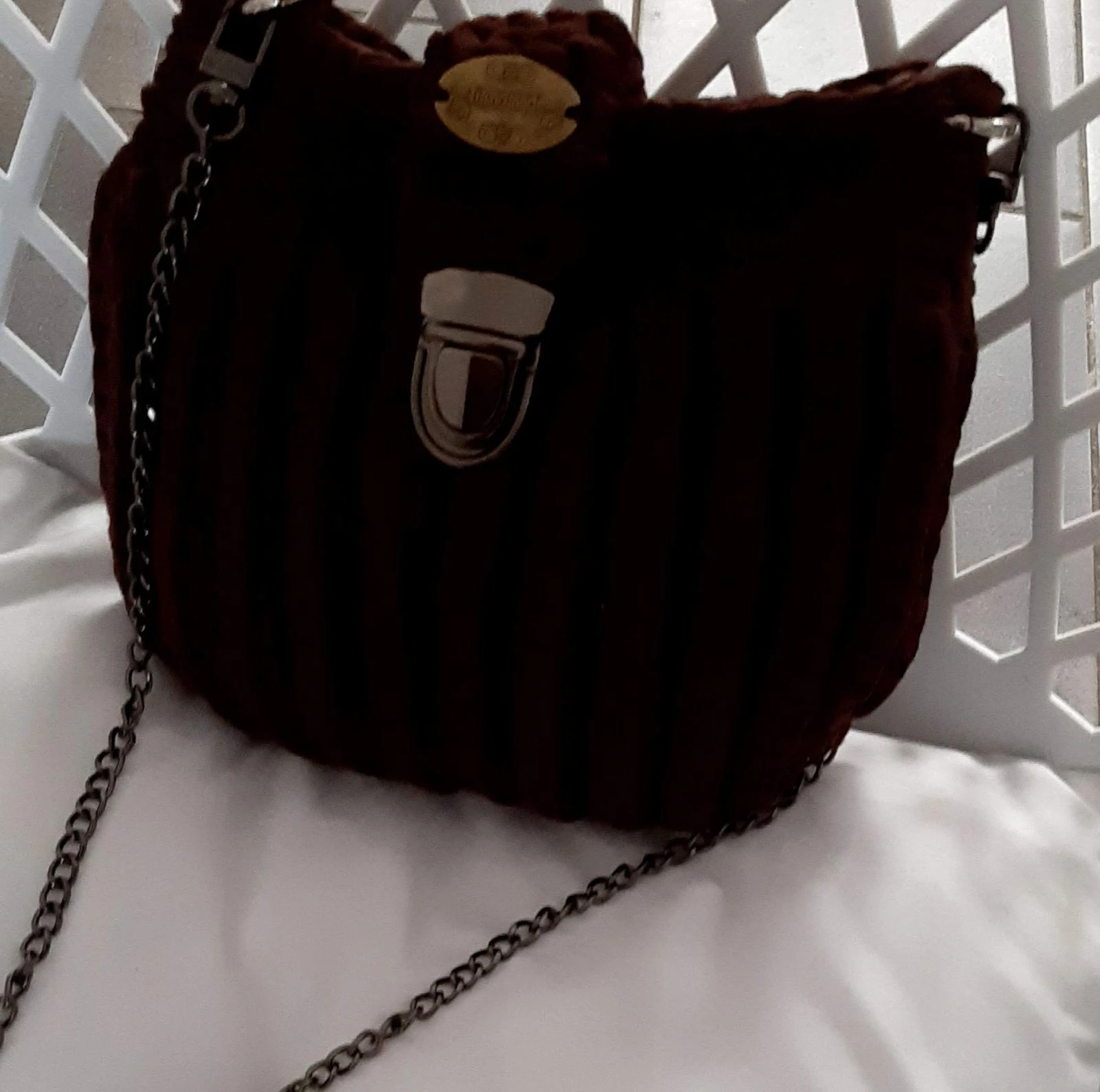 Bolso muy moderno de color marrón oscuro – photo 4
